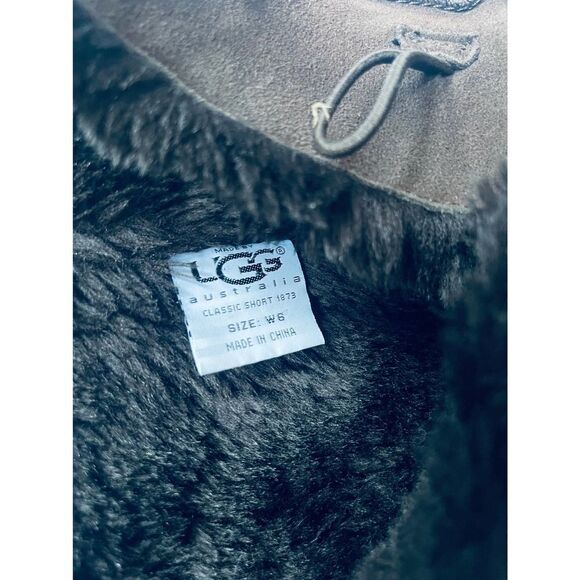 UGG Boots Bailey Buttons W6 - Picture 6 of 9